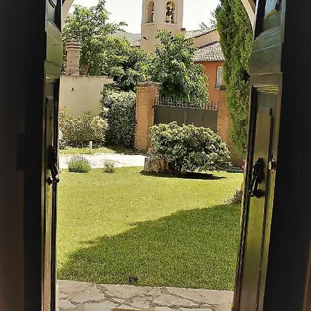 Lo Scrigno Resort *