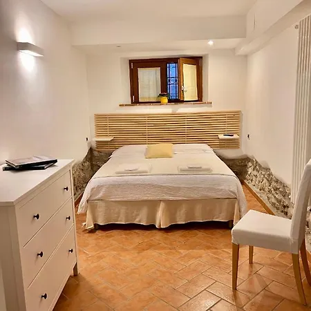 Lo Scrigno Resort *